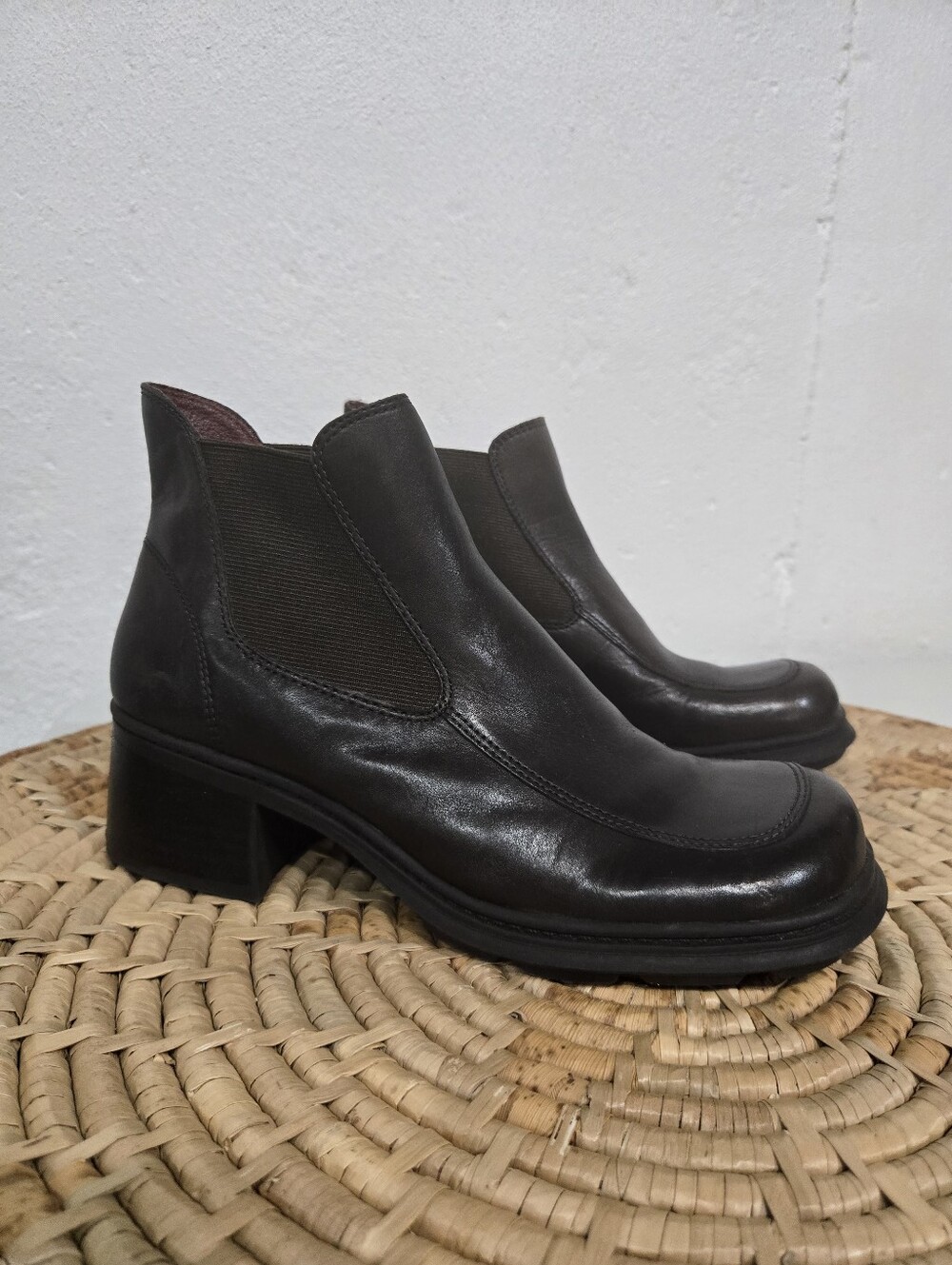 Vintage Nine West Square Toe Chelsea Boots